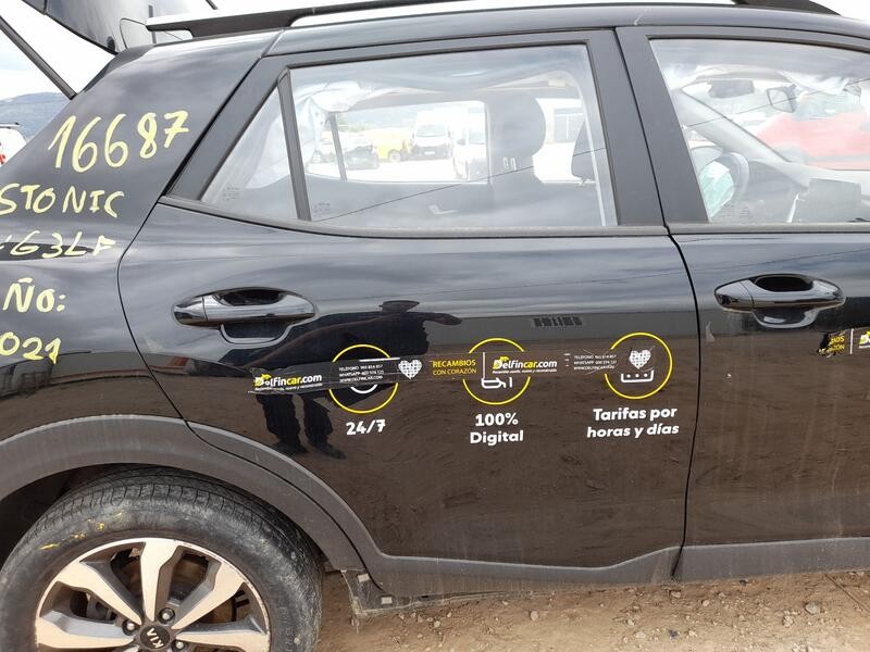 Recambio de puerta trasera derecha para kia stonic (yb) 1.0 t-gdi eco-dynamics+ referencia OEM IAM 77004H8401  