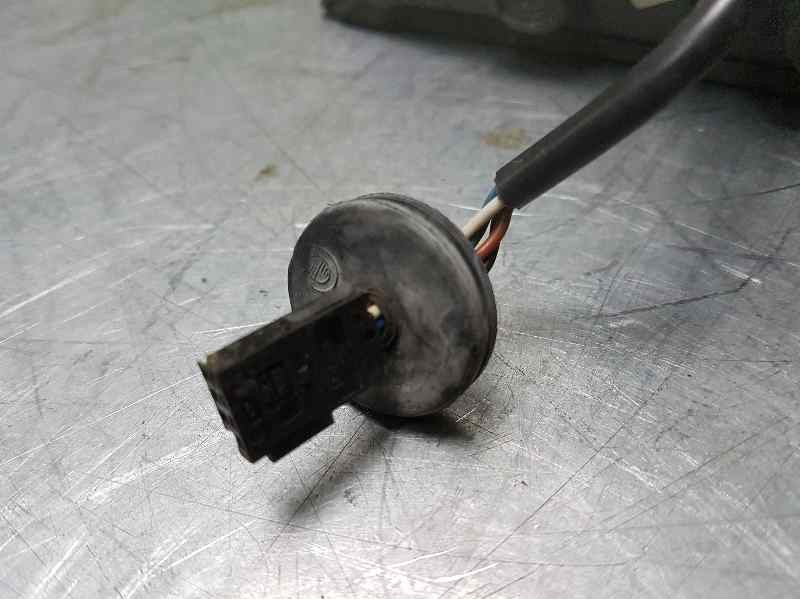 Recambio de retrovisor derecho para bmw serie 3 coupe (e36) 318is referencia OEM IAM  TAPA ROTA ELECTRICO 4 CABLES