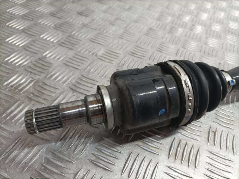 Recambio de transmision delantera derecha para toyota verso active referencia OEM IAM 434100F031 10260905 