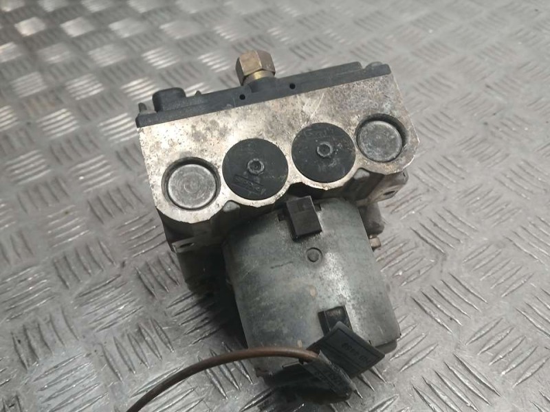 Recambio de abs para bmw serie 7 (e38) 730i referencia OEM IAM 1163025 0265213010 BOSCH
