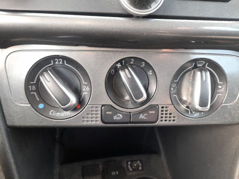 Recambio de mando climatizador para volkswagen polo v (6r1, 6c1) 1.6 tdi referencia OEM IAM 6R0820045Q  