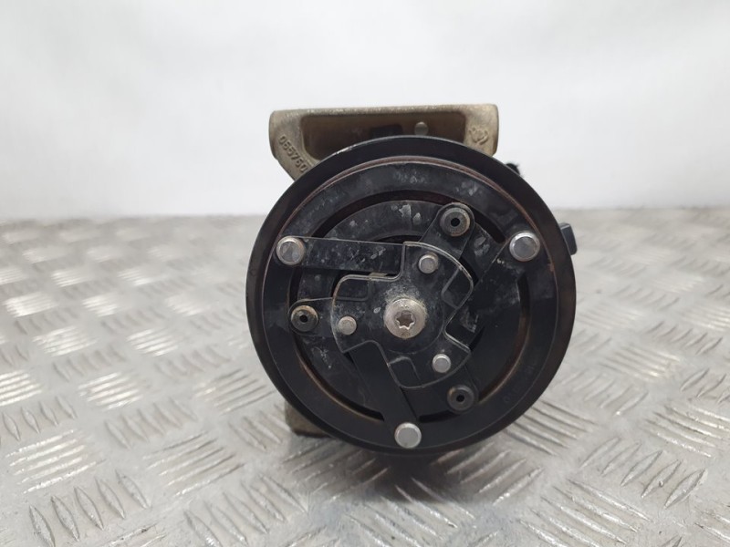 Recambio de compresor aire acondicionado para jeep compass ii limited 4x2 referencia OEM IAM 51979374 01141478 