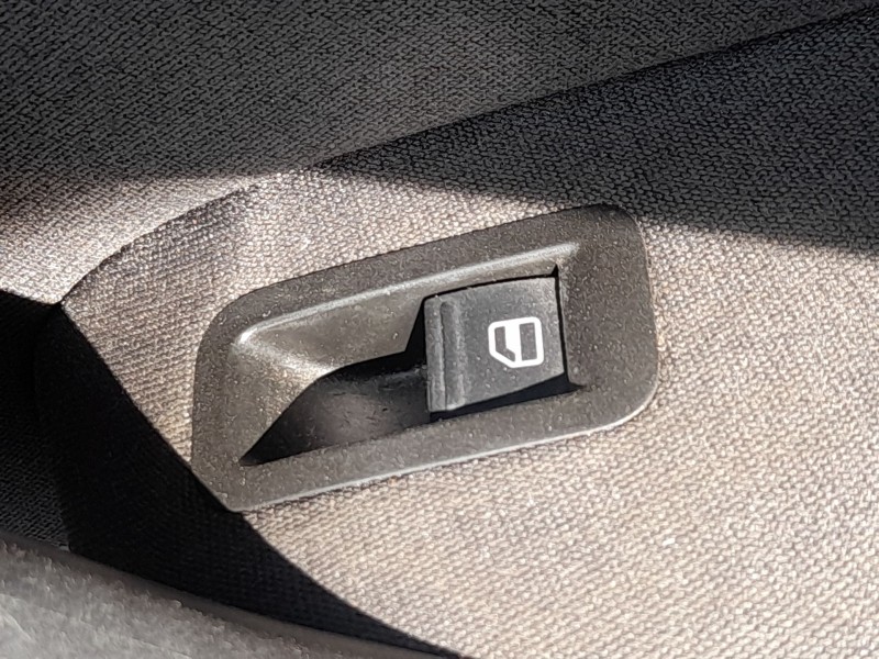 Recambio de mando elevalunas delantero derecho para volkswagen polo v (6r1, 6c1) 1.6 tdi referencia OEM IAM 7L6959855CREH  