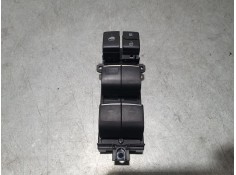 Recambio de mando elevalunas delantero izquierdo para toyota c-hr hybrid advance referencia OEM IAM 8404002160  TOCADO