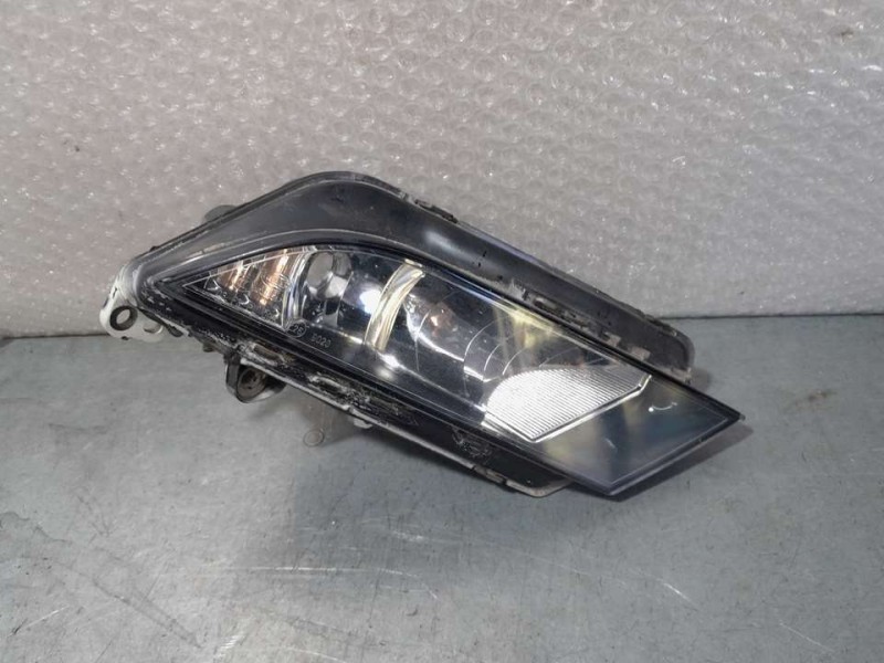 Recambio de faro antiniebla derecho para seat leon (5f1) reference referencia OEM IAM 6J9941702A  