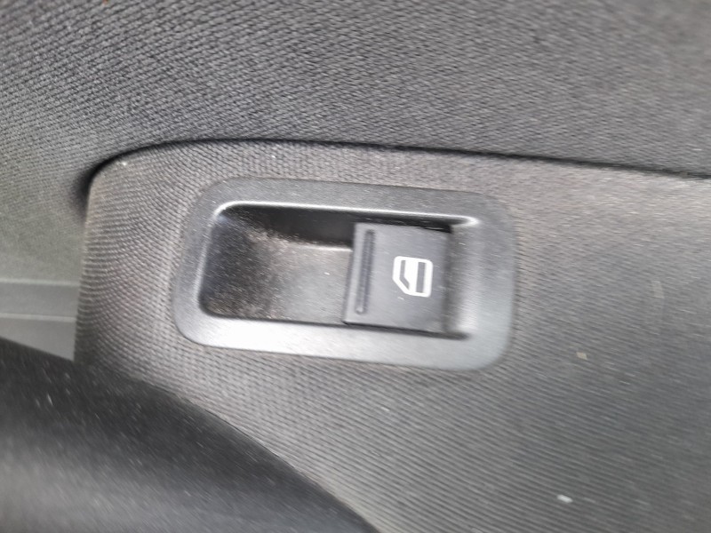 Recambio de mando elevalunas trasero derecho para volkswagen polo v (6r1, 6c1) 1.6 tdi referencia OEM IAM 7L6959855CREH  