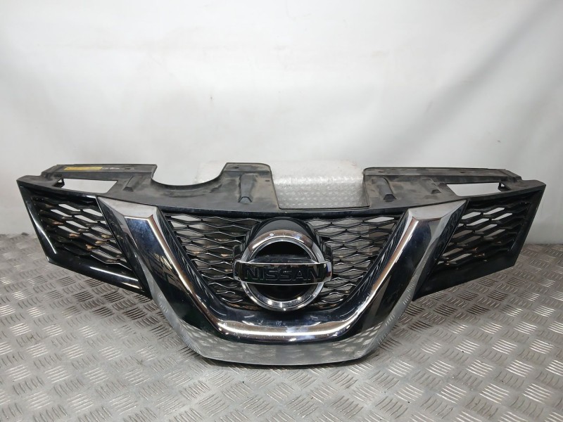 Recambio de rejilla delantera para nissan x-trail iii (t32_, t32r, t32rr) 1.6 dci (t32) referencia OEM IAM 623104CE0A  