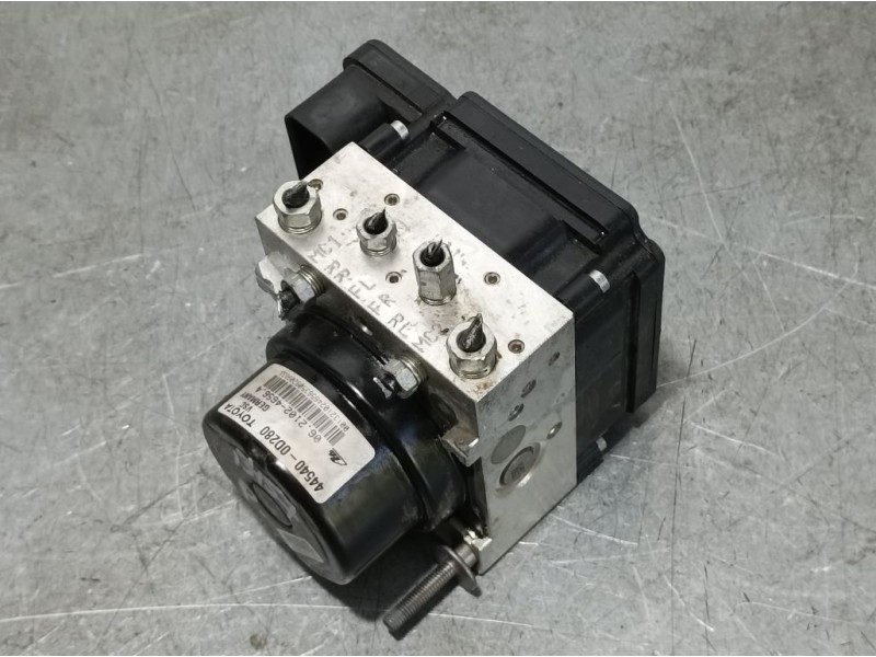Recambio de abs para toyota yaris active referencia OEM IAM 445400D280 06210246564 ATE