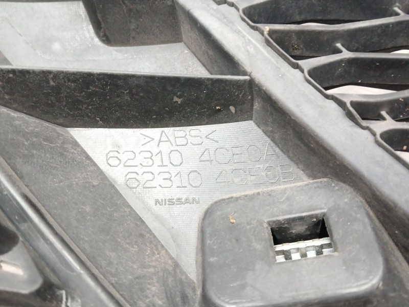 Recambio de rejilla delantera para nissan x-trail iii (t32_, t32r, t32rr) 1.6 dci (t32) referencia OEM IAM 623104CE0A  