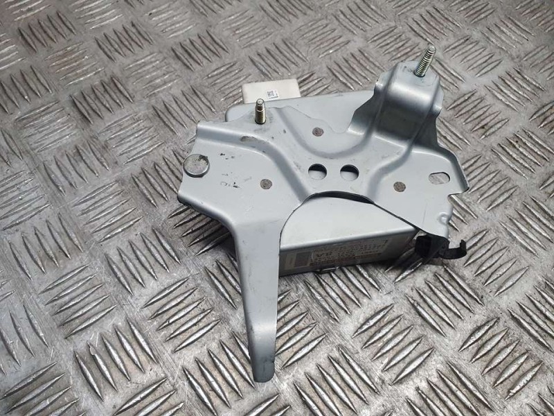 Recambio de modulo electronico para toyota yaris active referencia OEM IAM 896500D180 6900001832 JL501000861