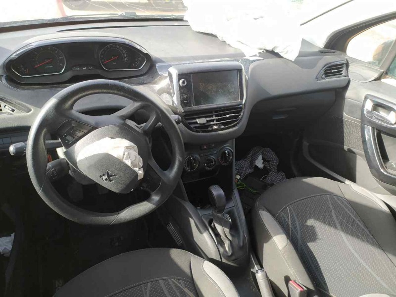 peugeot 208 del año 2014