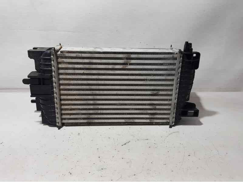 Recambio de intercooler para opel meriva b selective referencia OEM IAM 99001059 8ML376756431 BEHR HELLA