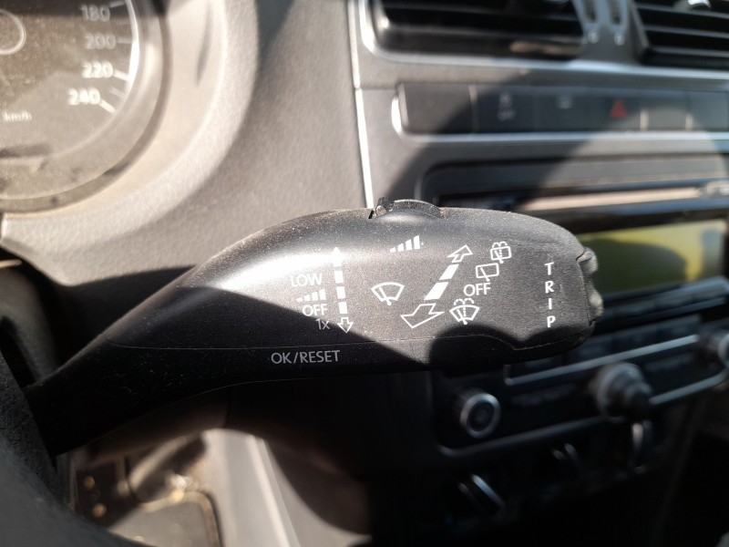 Recambio de mando luces y limpia para volkswagen polo v (6r1, 6c1) 1.6 tdi referencia OEM IAM 6Q0953513AJ  