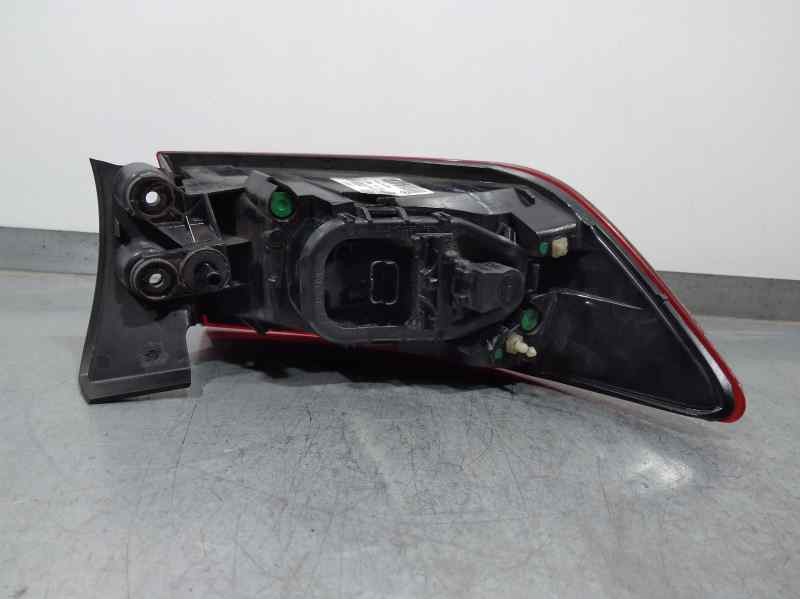 Recambio de piloto trasero derecho para renault clio iv business referencia OEM IAM 26550631R  INTERIOR