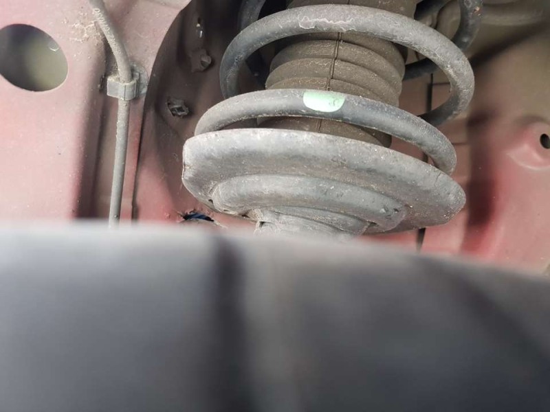 Recambio de amortiguador delantero izquierdo para toyota aygo x-cite referencia OEM IAM 485200H040  