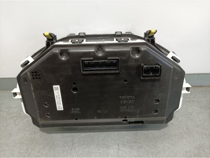 Recambio de cuadro instrumentos para toyota yaris active referencia OEM IAM 83800F5291 MB1575906770 