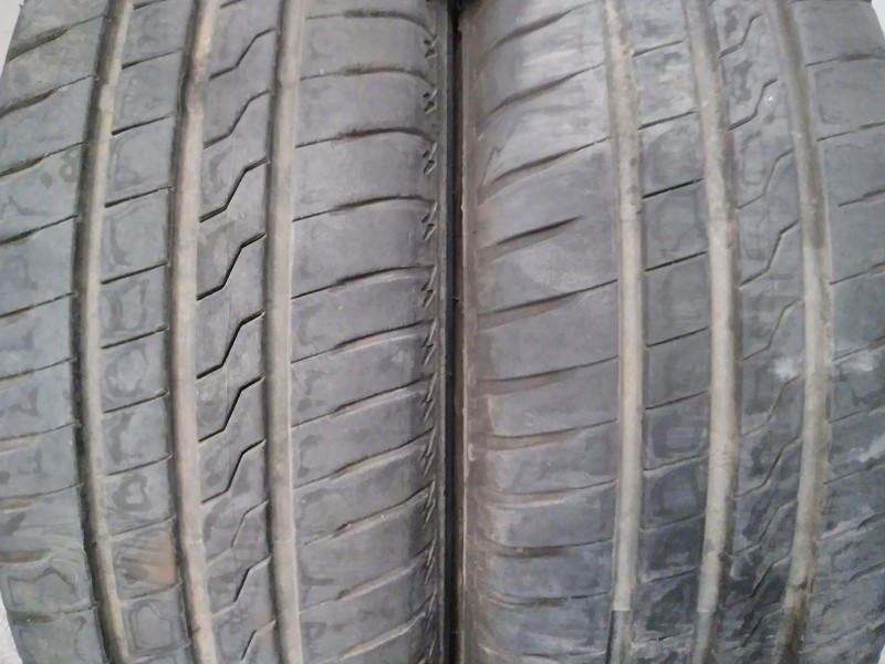 Recambio de neumatico pareja para neumaticos reutilizados - referencia OEM IAM 175651584H 175/65/15/84H FIRESTONE