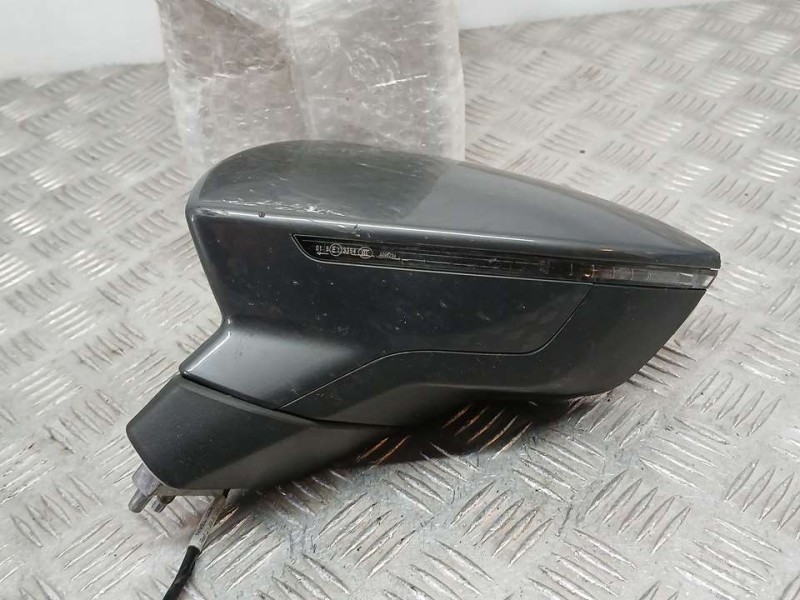 Recambio de retrovisor izquierdo para seat leon (5f1) reference referencia OEM IAM 5F1857507P 8 CABLES ELECTRICO Y TOCADO