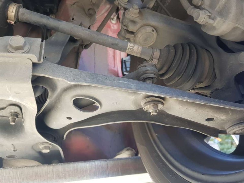 Recambio de brazo suspension inferior delantero izquierdo para toyota aygo x-cite referencia OEM IAM 480690H021  