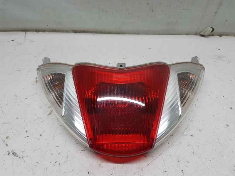 Recambio de piloto trasero central para piaggio (vespa) liberty liberty 125 s referencia OEM IAM   