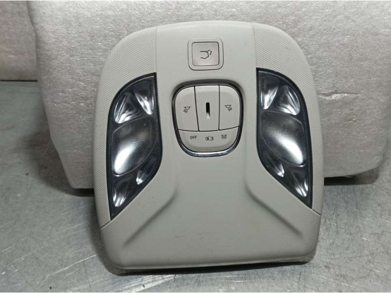 Recambio de luz interior para jeep compass ii limited 4x2 referencia OEM IAM P6QJ11PS4AA4968  