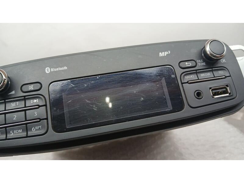 Recambio de sistema audio / radio para renault clio iv business referencia OEM IAM 281159981R PANTALLA ROZADA HUMAX AUTOMOTIVE H