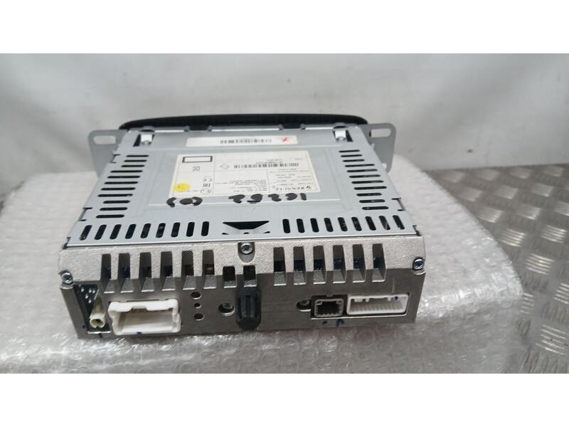 Recambio de sistema audio / radio para renault clio iv business referencia OEM IAM 281159981R PANTALLA ROZADA HUMAX AUTOMOTIVE H