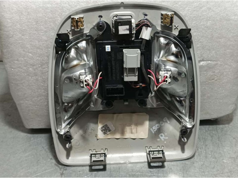 Recambio de luz interior para jeep compass ii limited 4x2 referencia OEM IAM P6QJ11PS4AA4968  