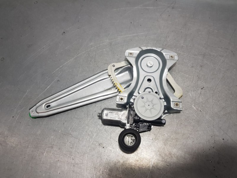 Recambio de elevalunas trasero izquierdo para toyota yaris active referencia OEM IAM 857100D100 973582101 DENSO ELECTRICO