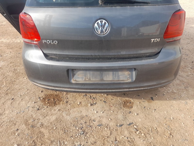 Recambio de paragolpes trasero para volkswagen polo v (6r1, 6c1) 1.6 tdi referencia OEM IAM 6R6807421BHGRU ROZADO 