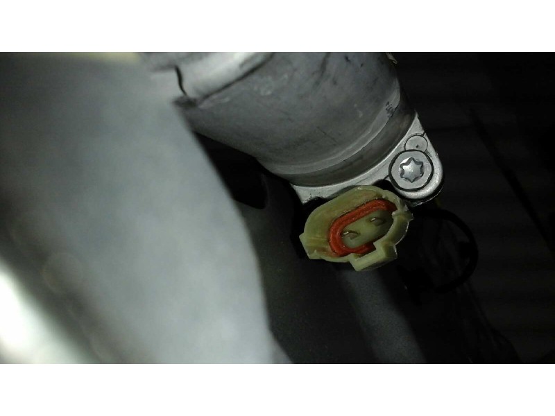 Recambio de elevalunas delantero izquierdo para kia cerato 2.0 lx crdi familiar (5-ptas.) referencia OEM IAM AM050B0 2 PINS ELEC