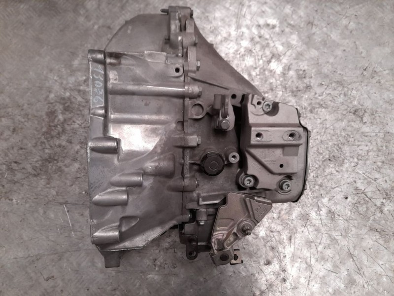 Recambio de caja cambios para peugeot 2008 (--.2013) allure referencia OEM IAM 20EA59 3404251 6VELOCIDADES