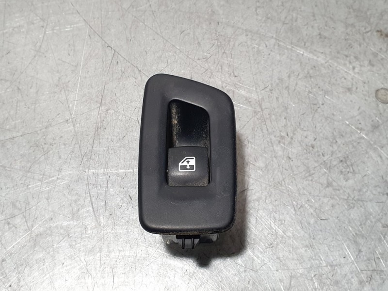Recambio de mando elevalunas trasero izquierdo para jeep compass ii limited 4x2 referencia OEM IAM SIN REF  