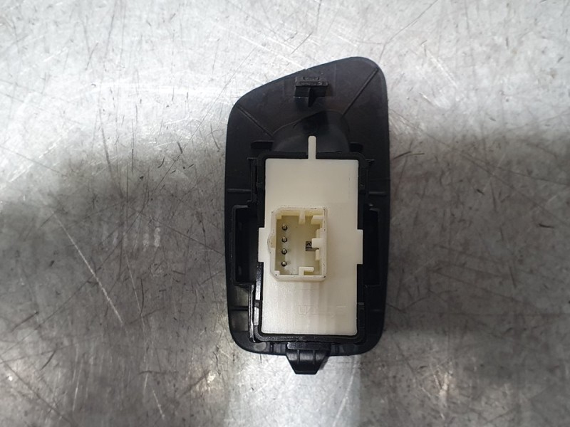 Recambio de mando elevalunas trasero izquierdo para jeep compass ii limited 4x2 referencia OEM IAM SIN REF  
