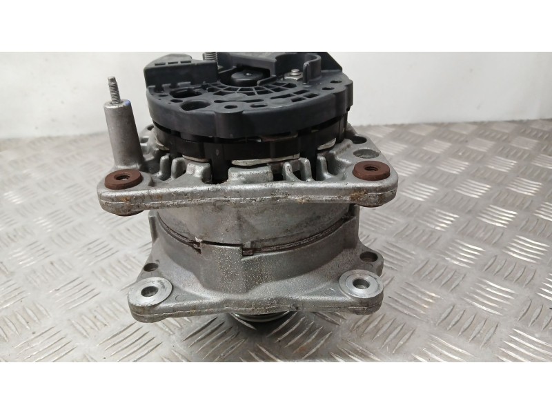 Recambio de alternador para skoda fabia ii (542) 1.4 tdi referencia OEM IAM 045903023 BOSCH 0124325012