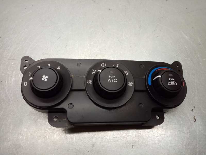 Recambio de mando calefaccion / aire acondicionado para kia cerato 2.0 lx crdi familiar (5-ptas.) referencia OEM IAM 972502F005 