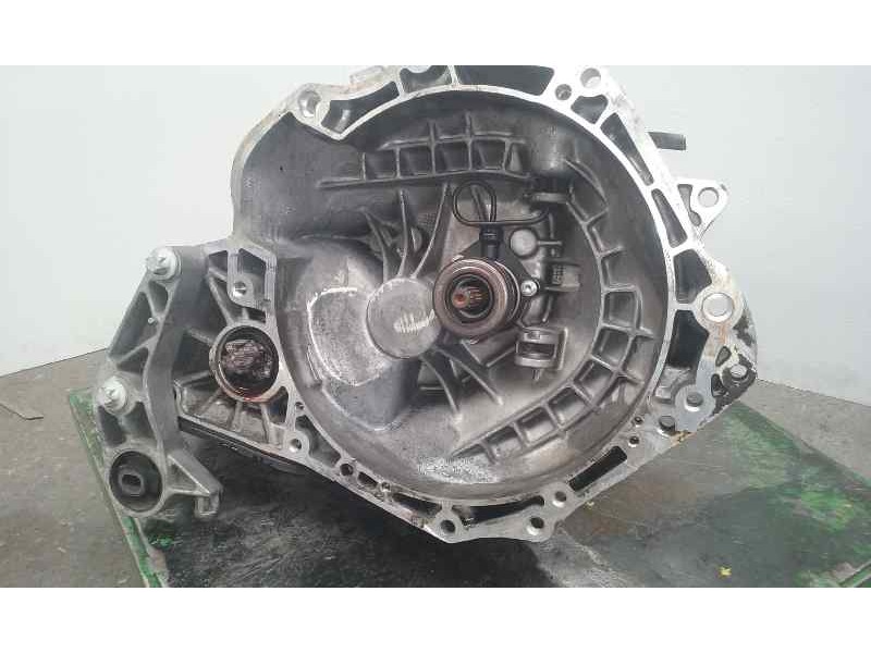 Recambio de caja cambios para opel corsa c club referencia OEM IAM 24424040 F13  A25Z02F 5VELOCIDADES