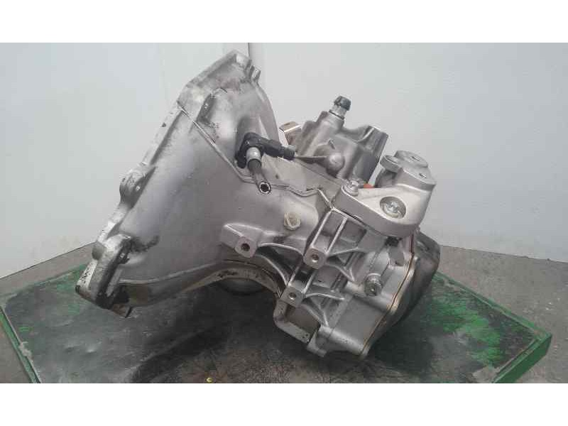 Recambio de caja cambios para opel corsa c club referencia OEM IAM 24424040 F13  A25Z02F 5VELOCIDADES