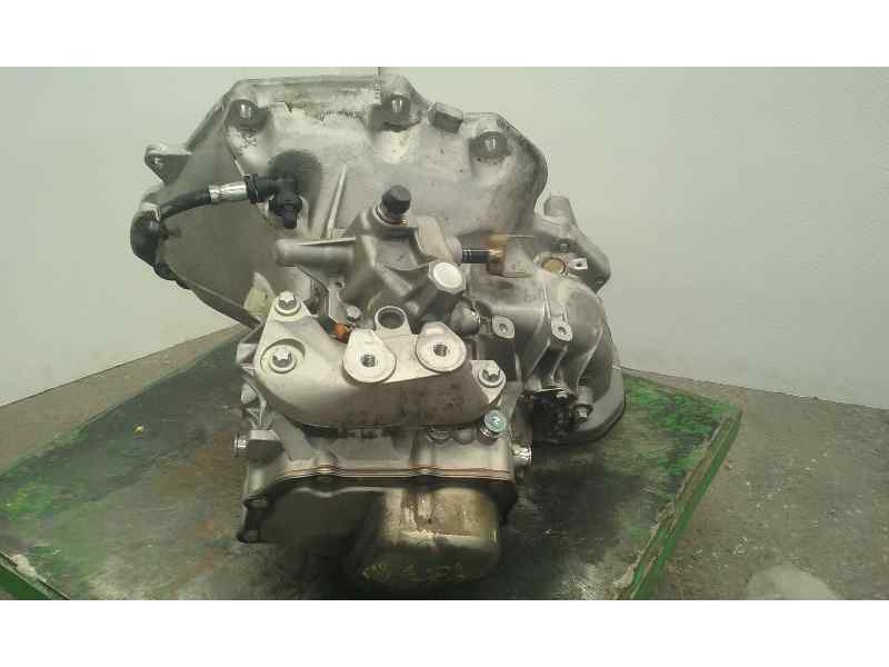 Recambio de caja cambios para opel corsa c club referencia OEM IAM 24424040 F13  A25Z02F 5VELOCIDADES