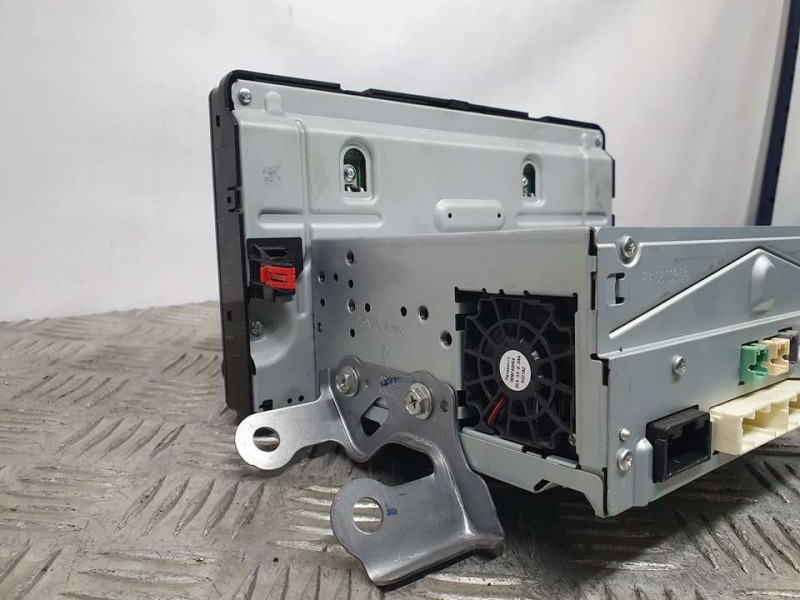 Recambio de sistema navegacion gps para toyota c-hr hybrid advance referencia OEM IAM 86140F4230 CVRT29E5AE TOCADO // RAYADO