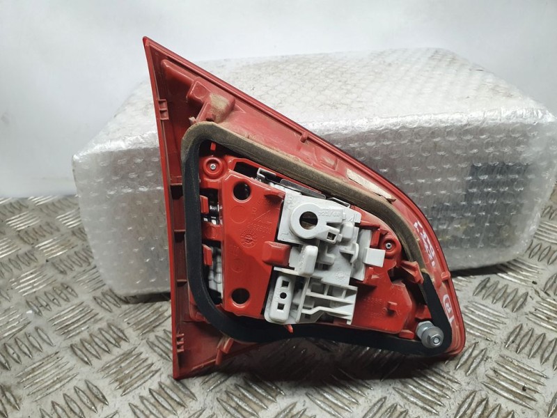 Recambio de piloto trasero derecho para opel meriva b selective referencia OEM IAM SIN REF  INTERIOR INUNDADO