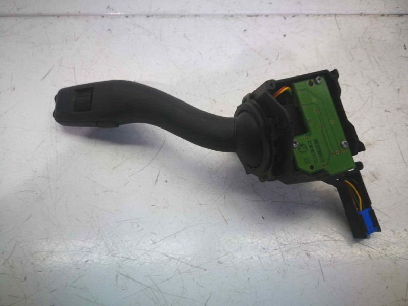 Recambio de mando limpia para audi a3 (8p) referencia OEM IAM 8P0953519A  