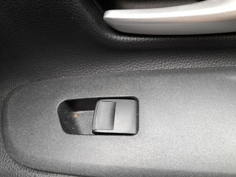 Recambio de mando elevalunas delantero derecho para toyota aygo x (_b7_) 1.0 vvt-i (kgb70) referencia OEM IAM 848100D030  