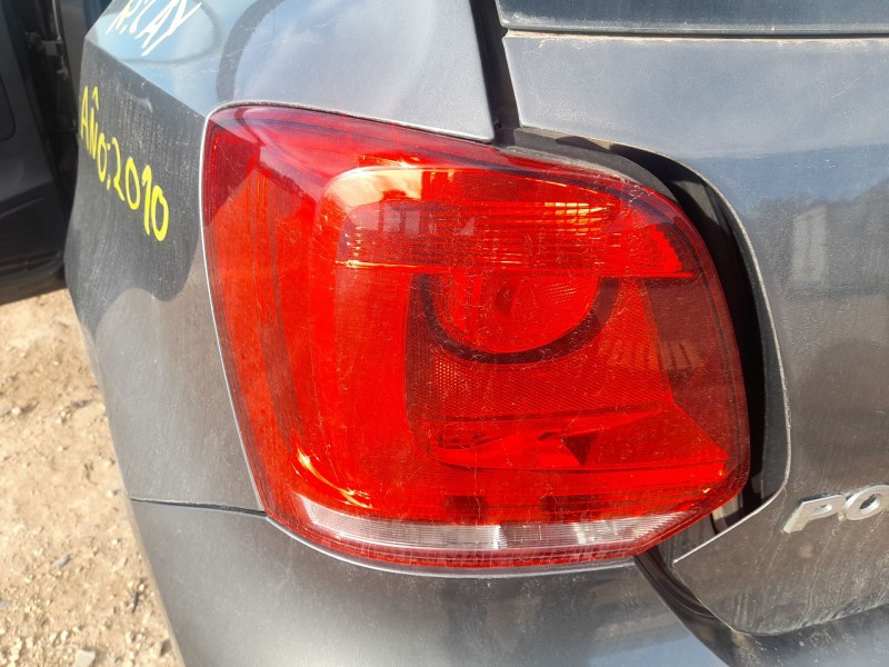 Recambio de piloto trasero izquierdo para volkswagen polo v (6r1, 6c1) 1.6 tdi referencia OEM IAM 6R0945095AH  