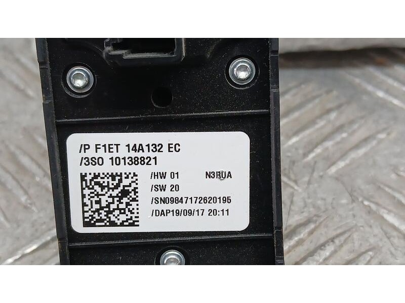 Recambio de mando elevalunas delantero izquierdo para ford tourneo courier (c4a) titanium referencia OEM IAM F1ET14A132EC C/ MAN