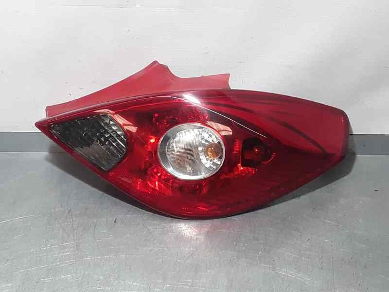 Recambio de piloto trasero derecho para opel corsa d cosmo referencia OEM IAM 13186351 89038961A VALEO