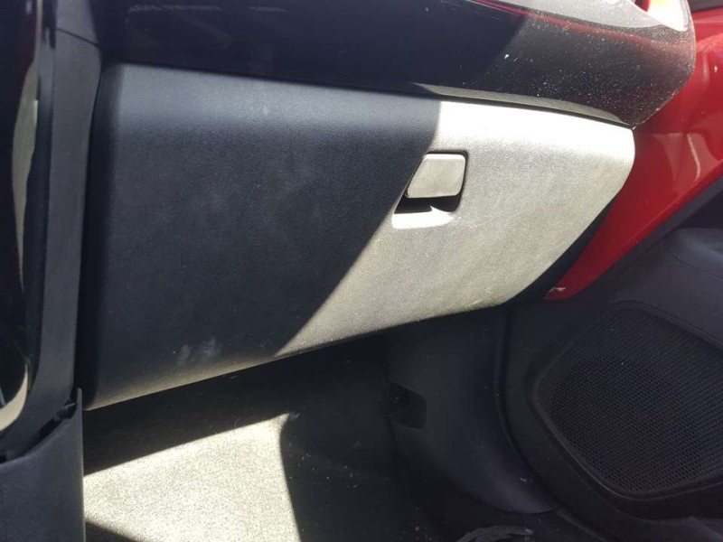 Recambio de guantera para toyota aygo x-cite referencia OEM IAM 555500H010B0  