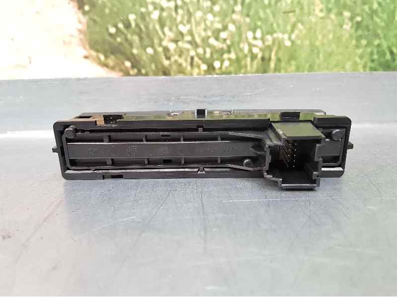 Recambio de warning para opel astra j lim. notchback referencia OEM IAM 13285122  CIERRE DE PUERTAS