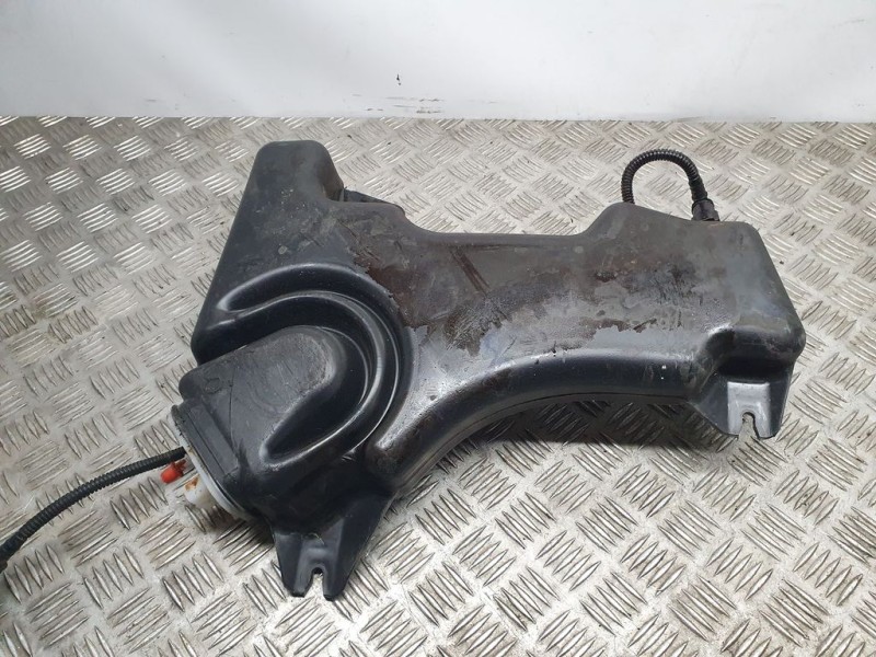 Recambio de deposito aditivo para peugeot 508 allure referencia OEM IAM 9681917180  
