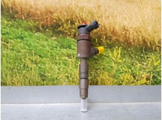 Recambio de inyector para peugeot 208 access referencia OEM IAM 870689 0445110339 BOSCH